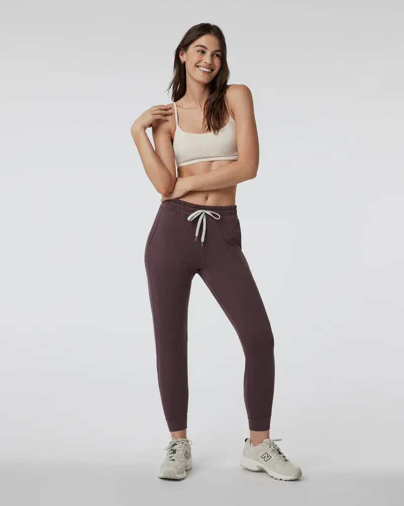 VUORI Women's Performance Jogger ELDERBERRY HEATHER