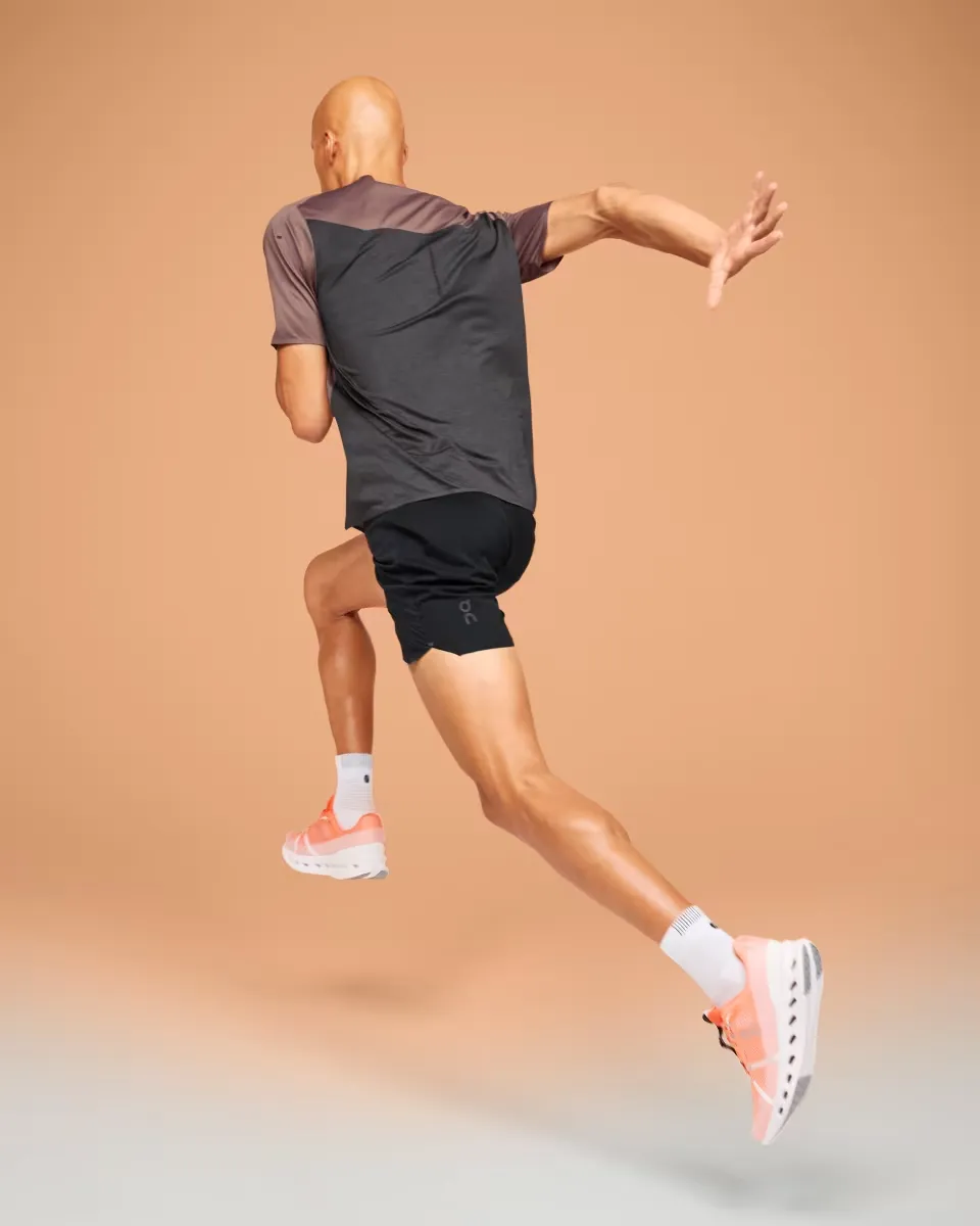 On Men's Performance-T GRAPE