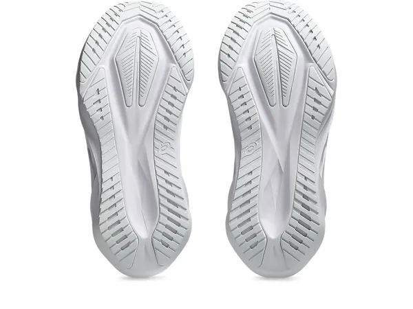 Women's Novablast 5